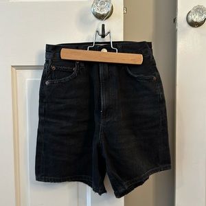 Agolde Stella Short in Bat, Size 23, Great Condition!